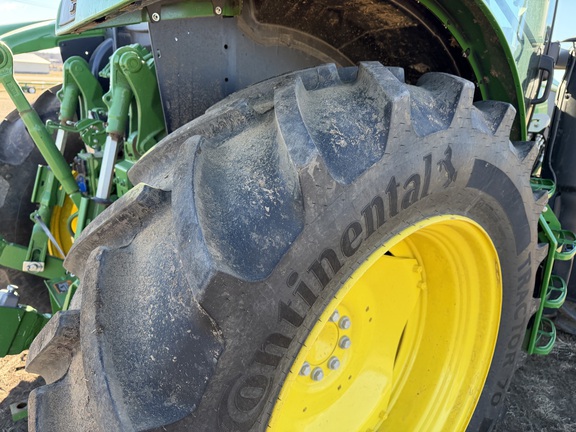 2025 John Deere 6R 130 - Photo14
