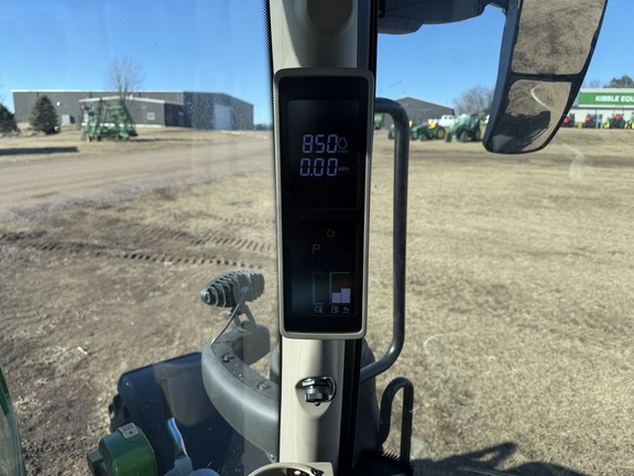 2025 John Deere 6R 130 - Photo28