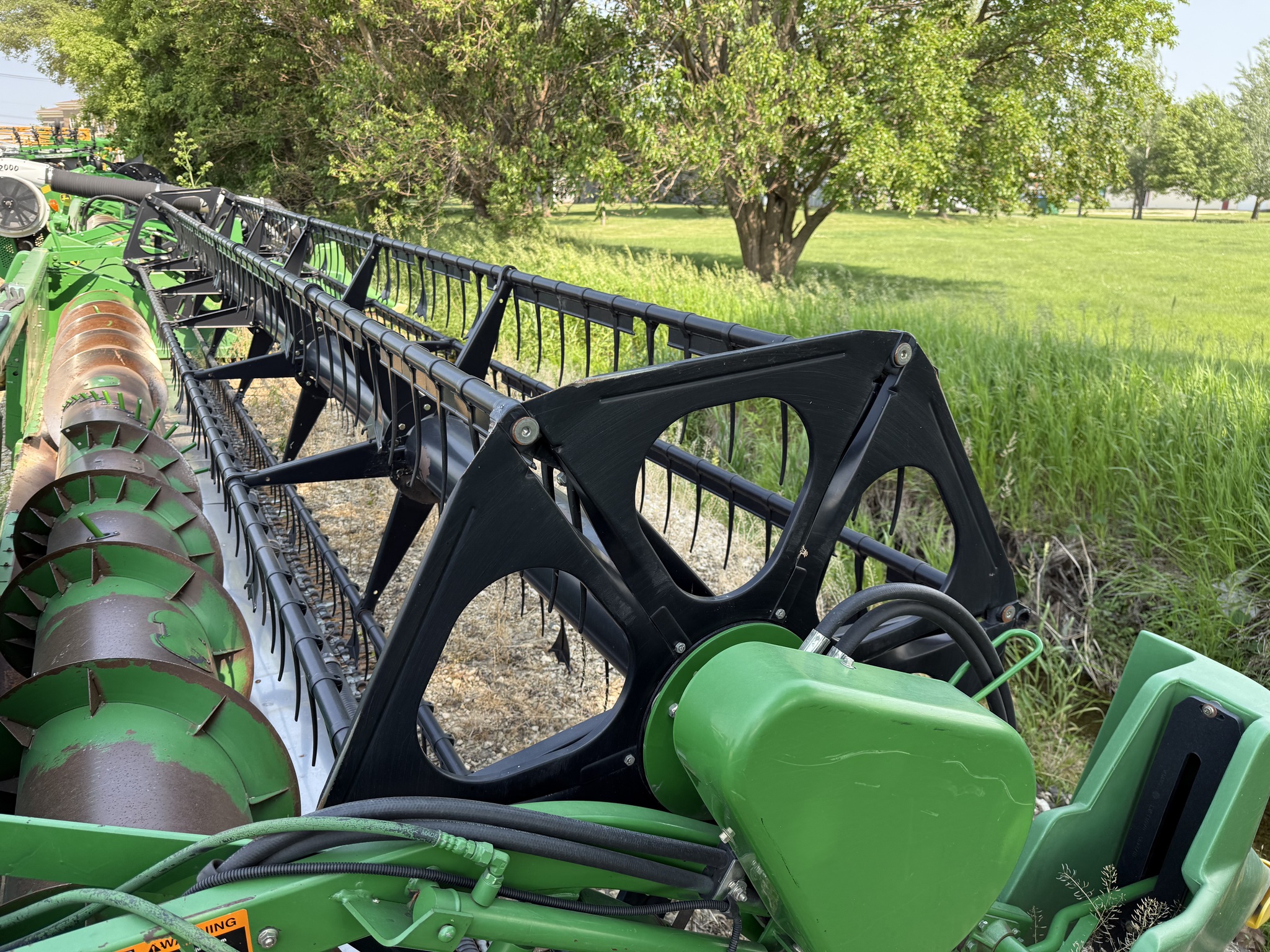 2002 John Deere 925 Image 2