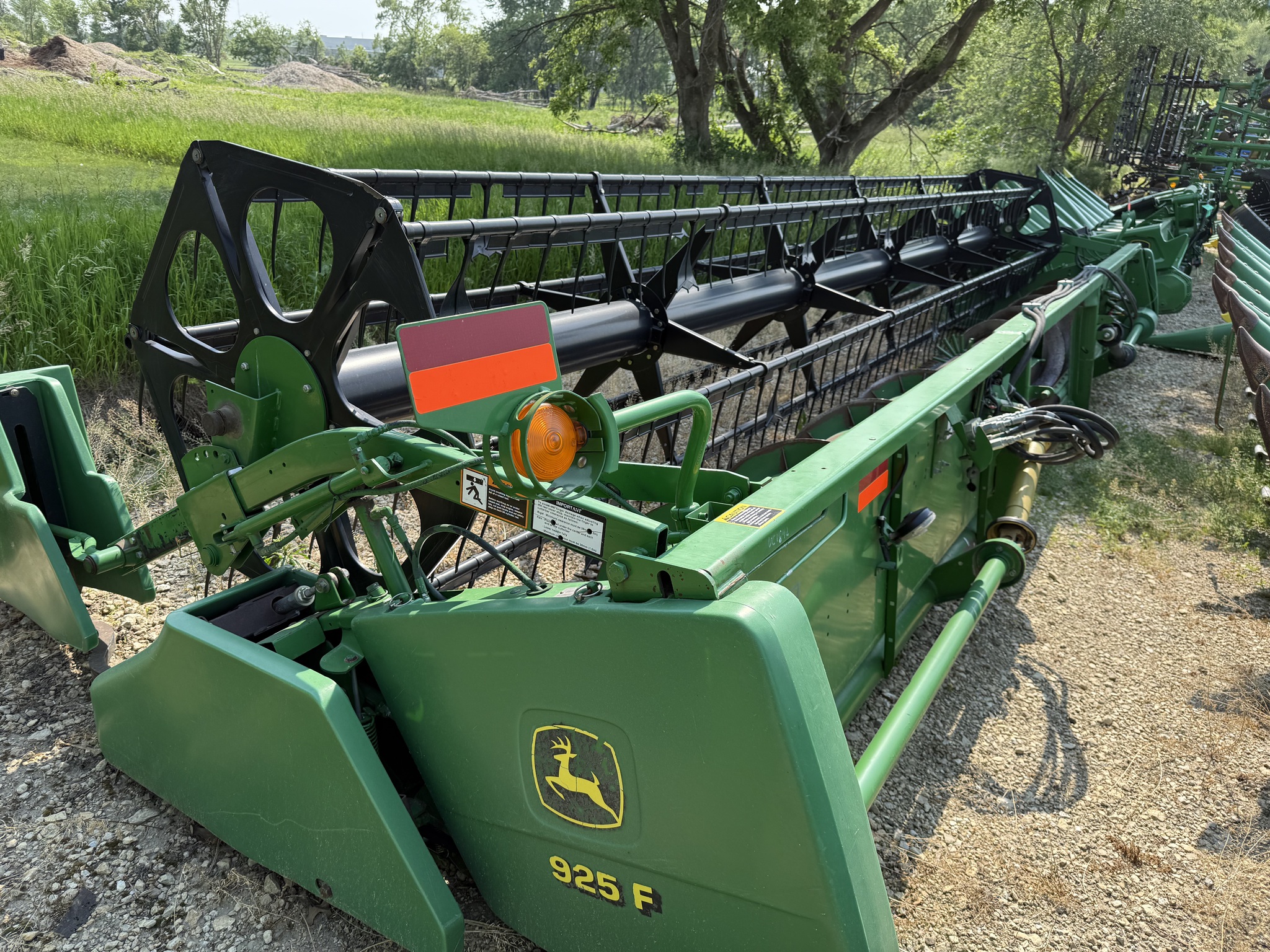 2002 John Deere 925 Image 13