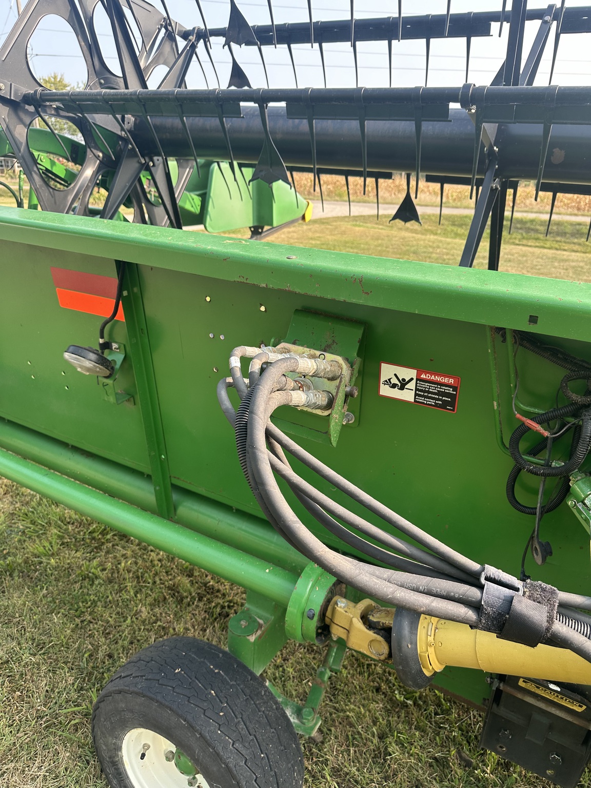 2002 John Deere 925 Image 30
