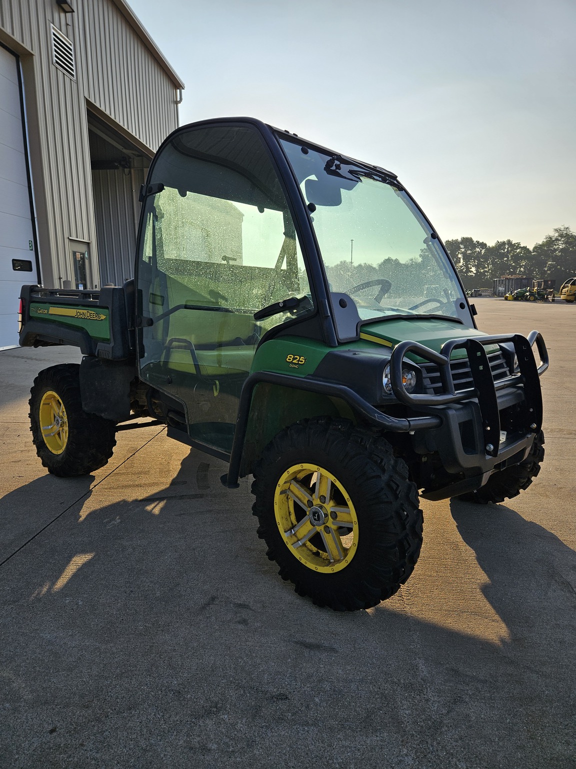 2012 John Deere XUV 825I GREEN Image 4