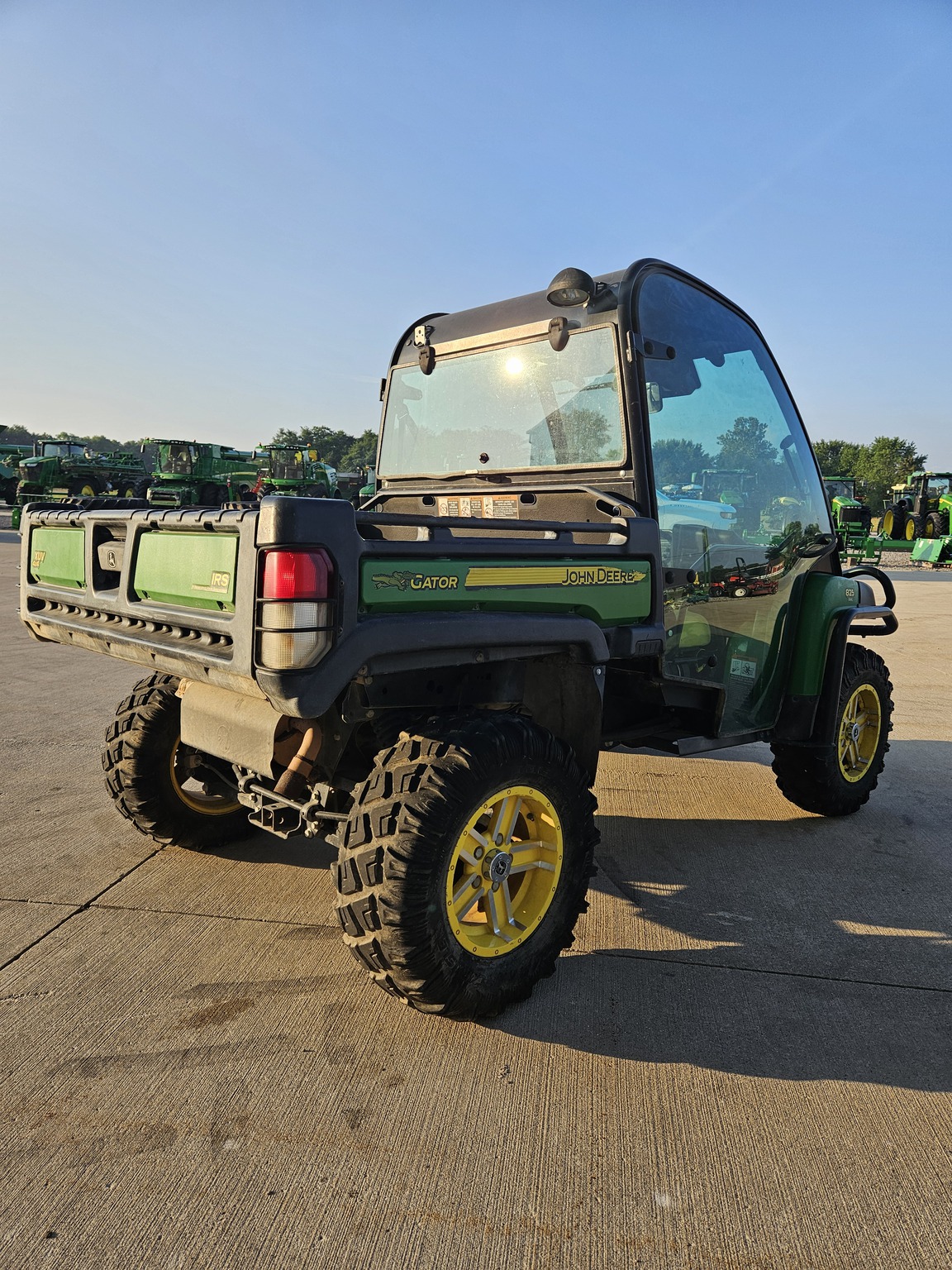 2012 John Deere XUV 825I GREEN Image 9