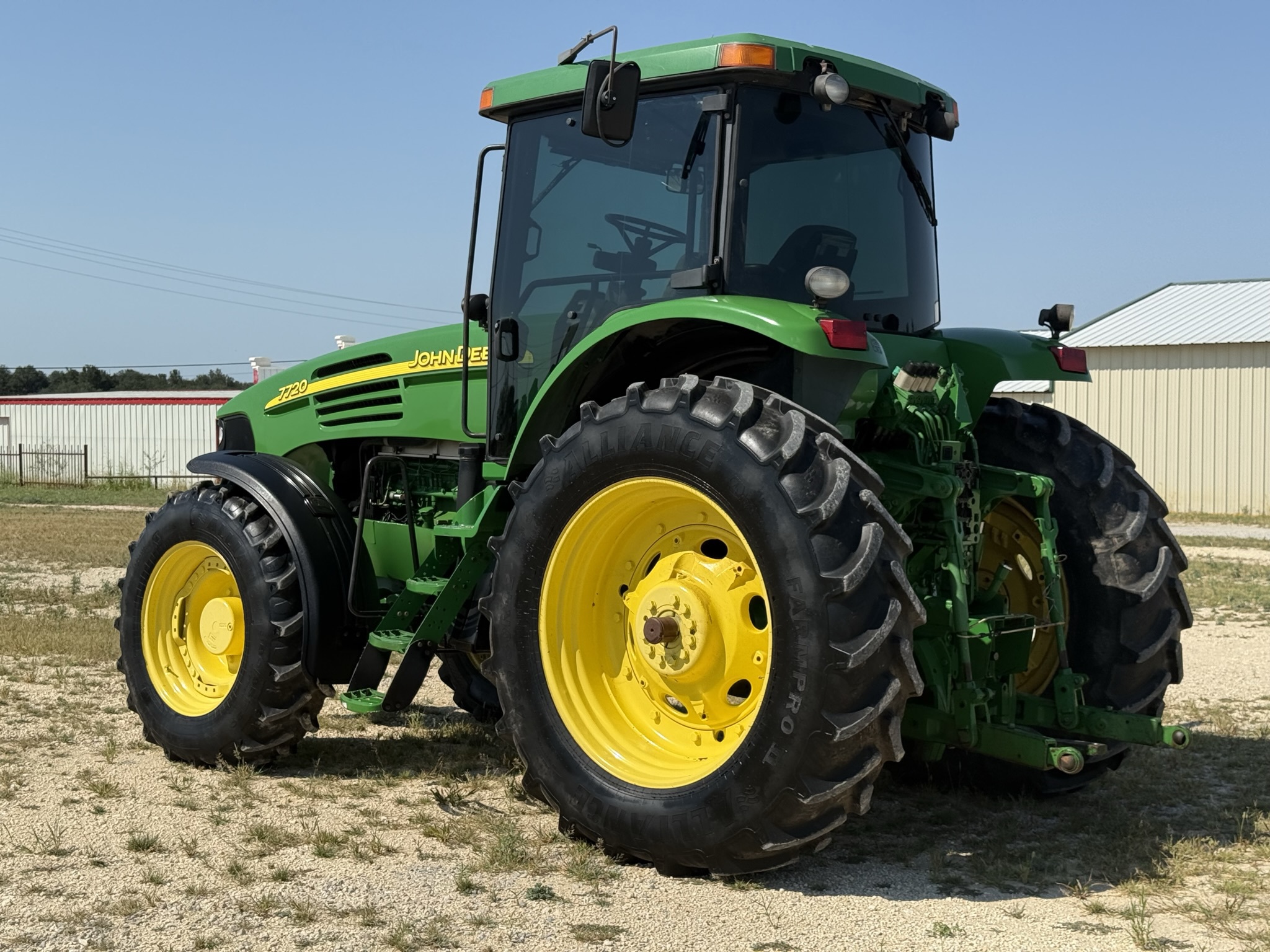 2004 John Deere 7720 Image 4