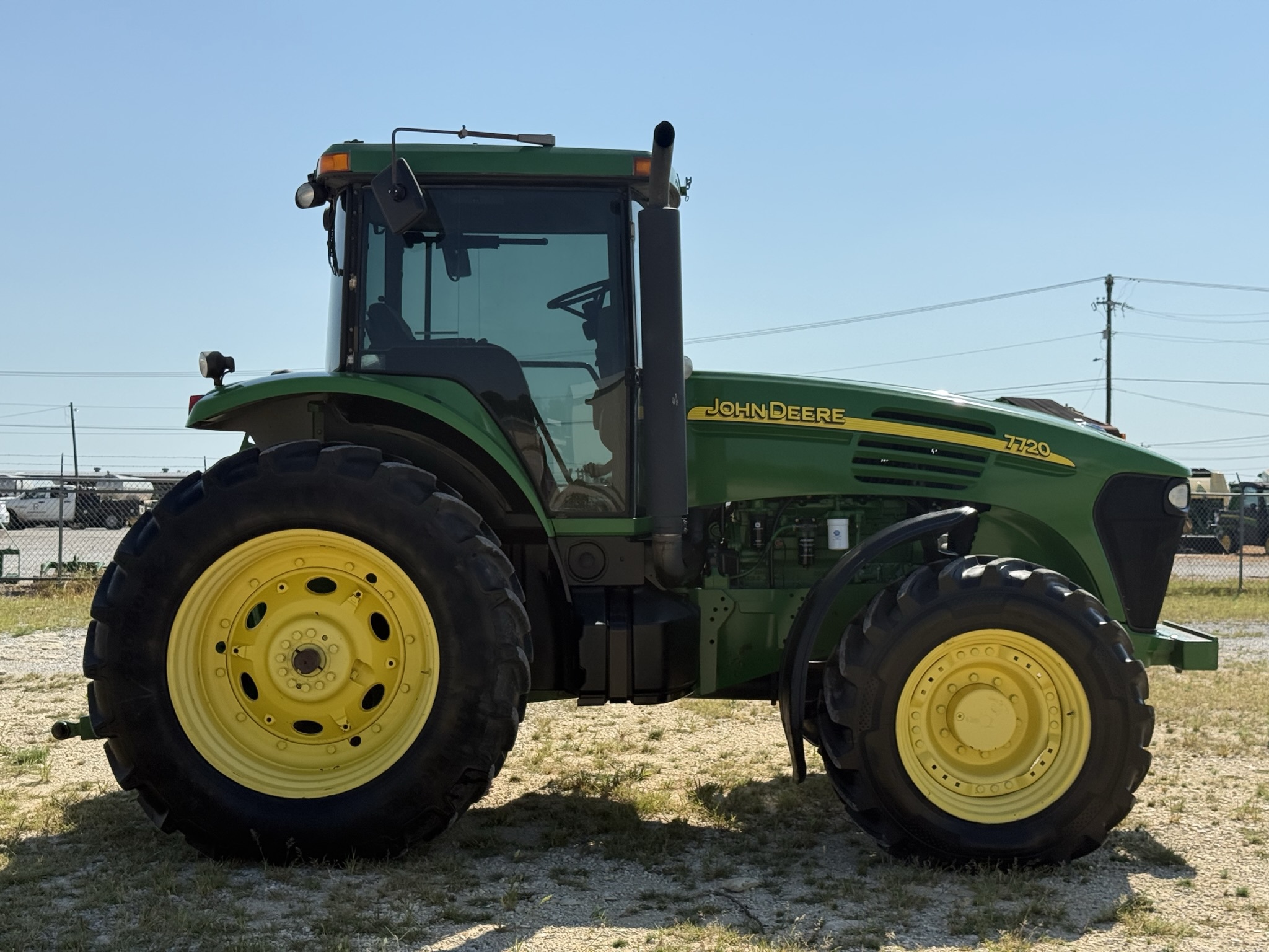 2004 John Deere 7720 Image 7