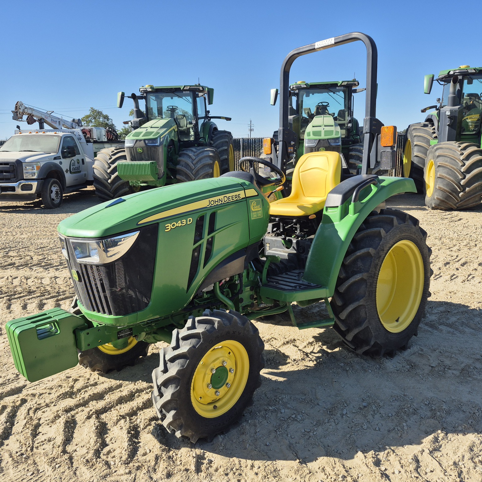2019 John Deere 3043D Image 3