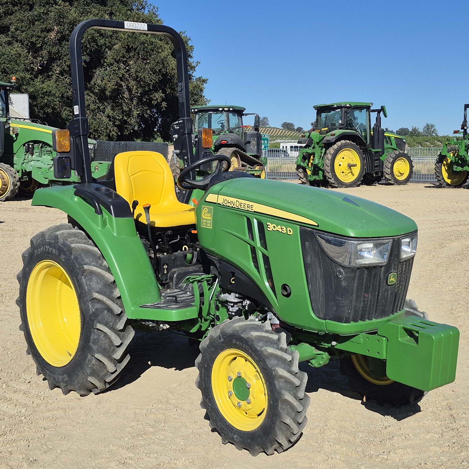 2019 John Deere 3043D Image 1