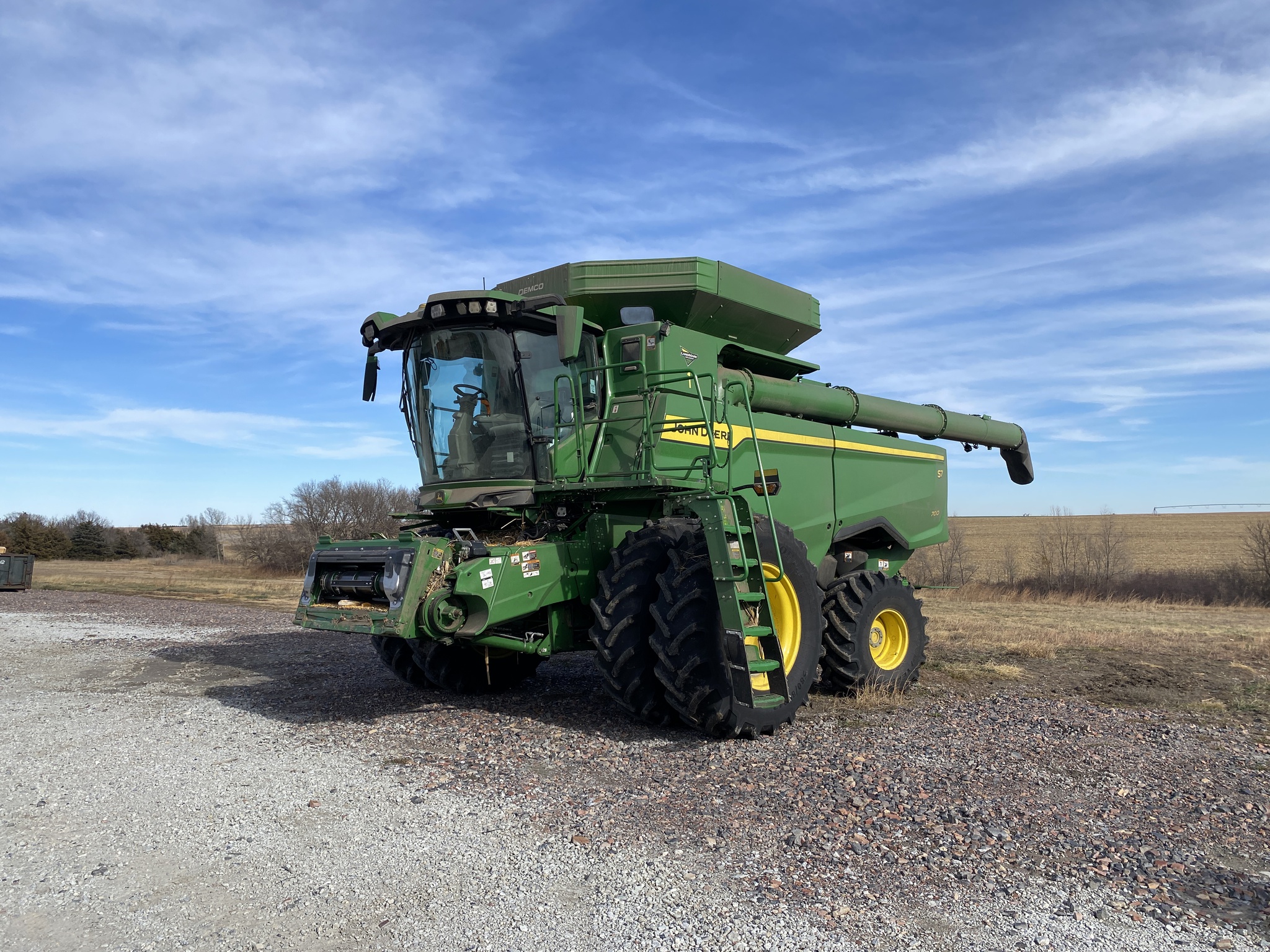 2025 John Deere S7 700 Image 1
