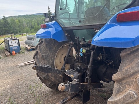 2008 New Holland T5070 Image 8