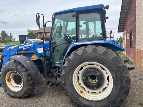 2008 New Holland T5070 Image 10