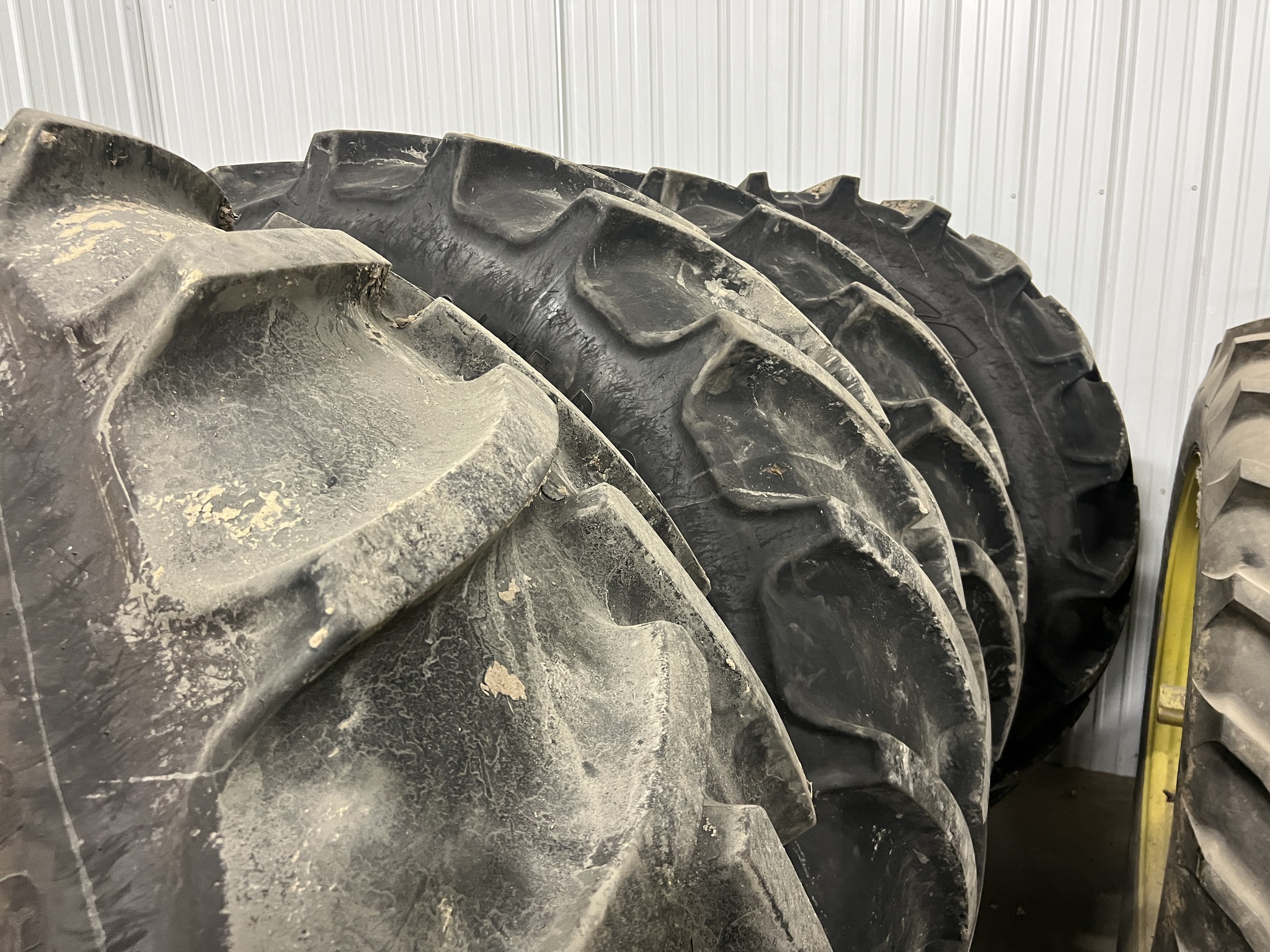 2023 John Deere 650/65R38 Image 1