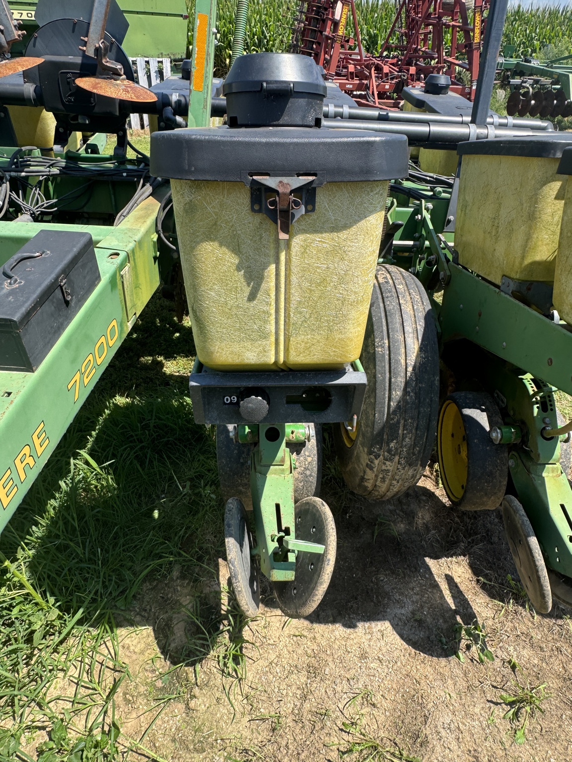 1989 John Deere 7200 Image 10