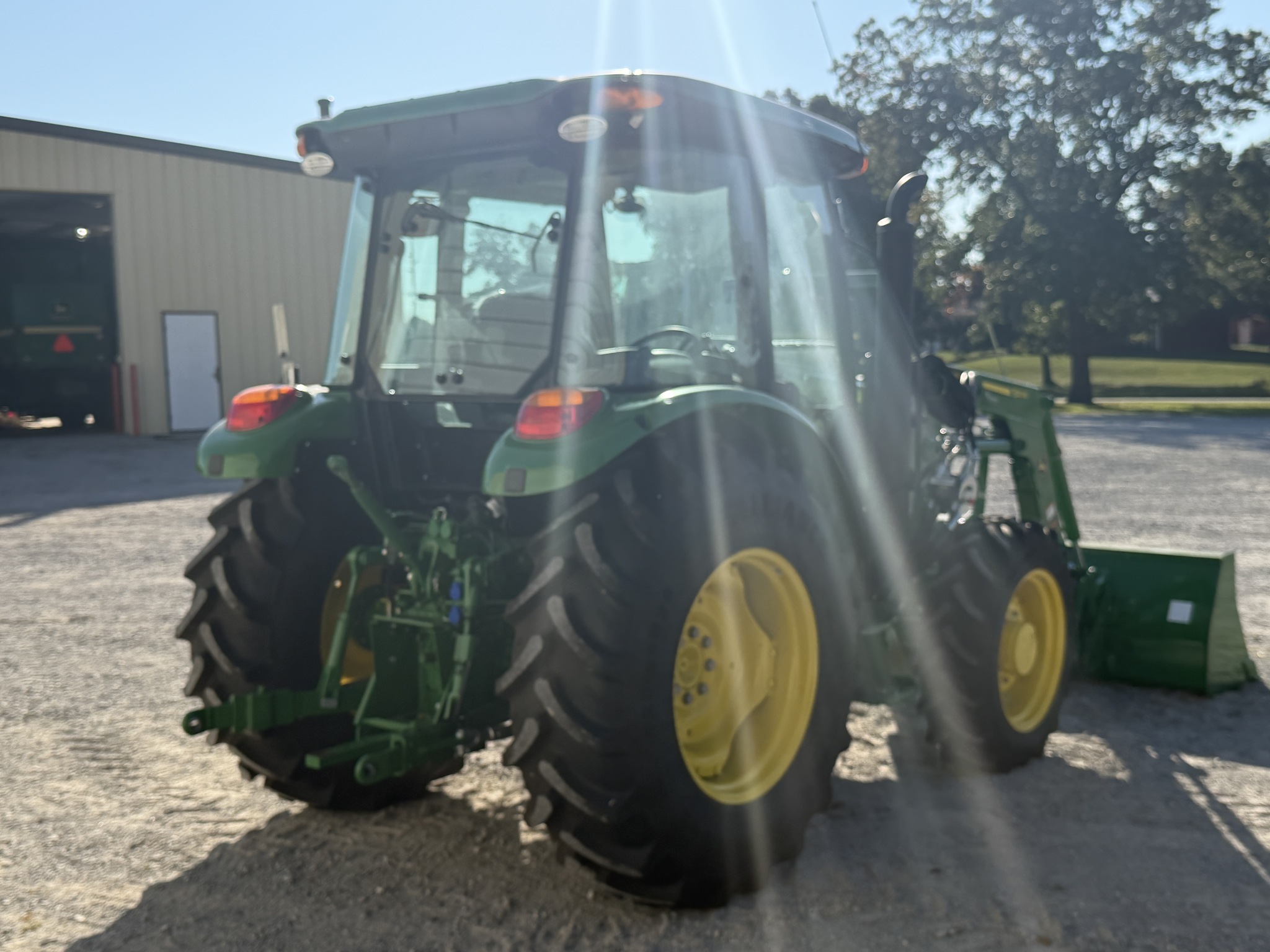 2024 John Deere 5067E Image 3