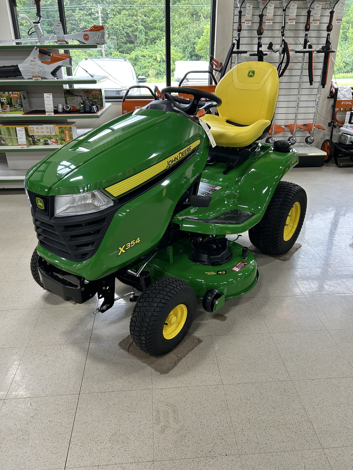 2025 John Deere X354 Image 2