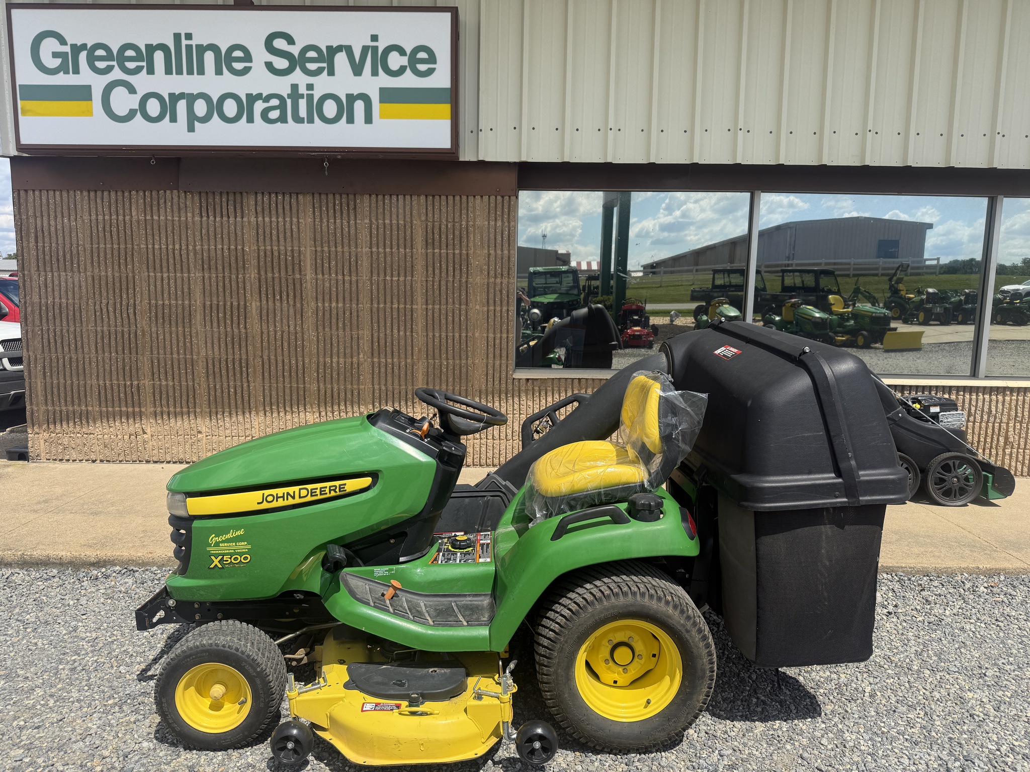 2010 John Deere X500 Image 1