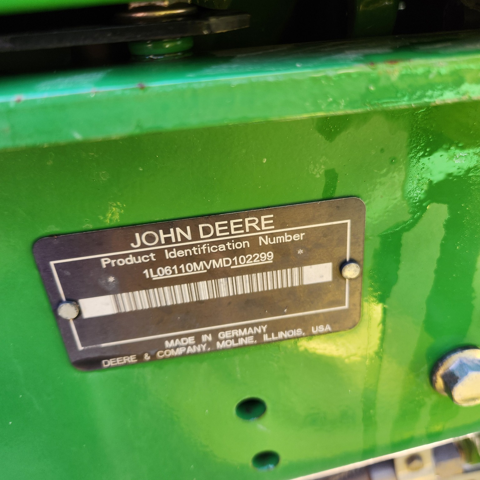 2021 John Deere 6110M Image 13