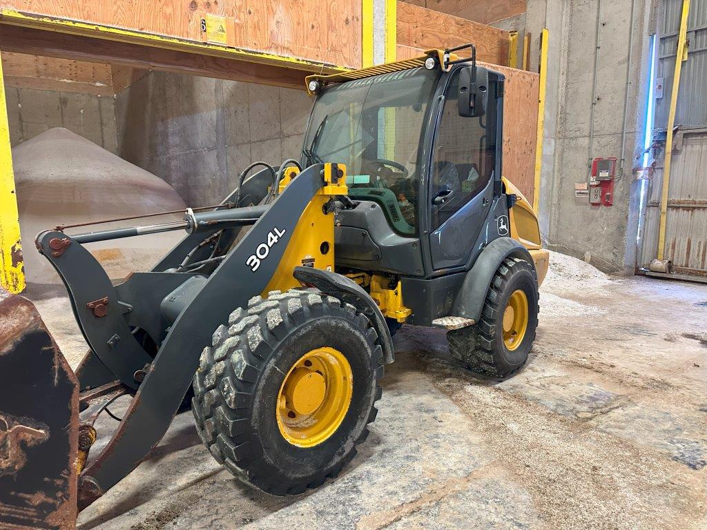 2019 John Deere 304L Image 1