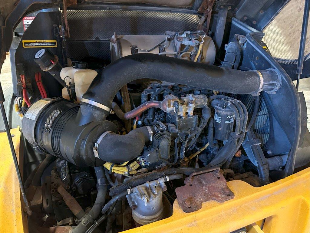 2019 John Deere 304L Image 10