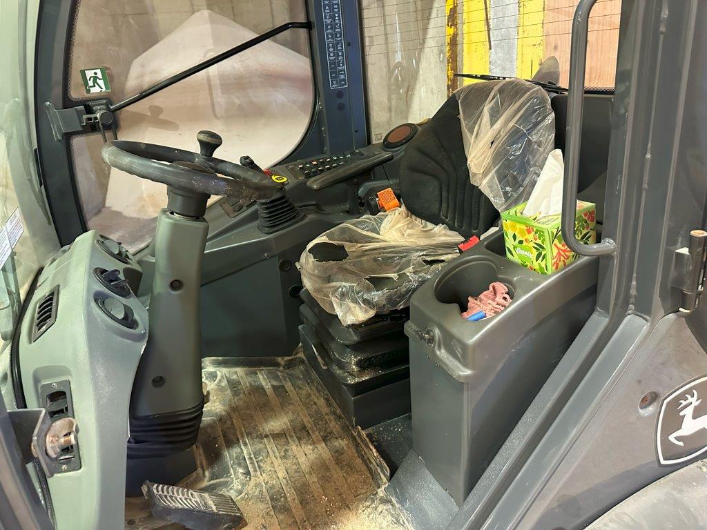 2019 John Deere 304L Image 11