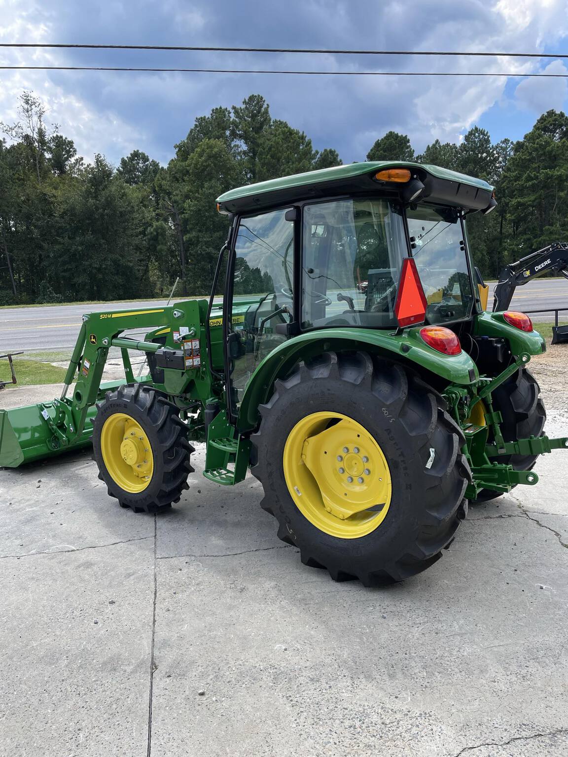 2025 John Deere 5060E Image 4