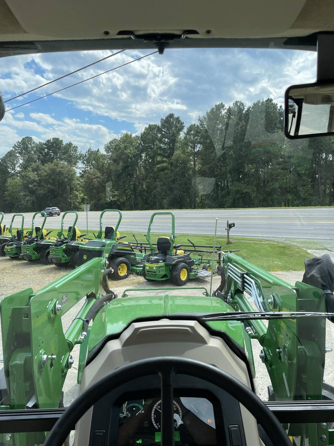 2025 John Deere 5060E Image 8