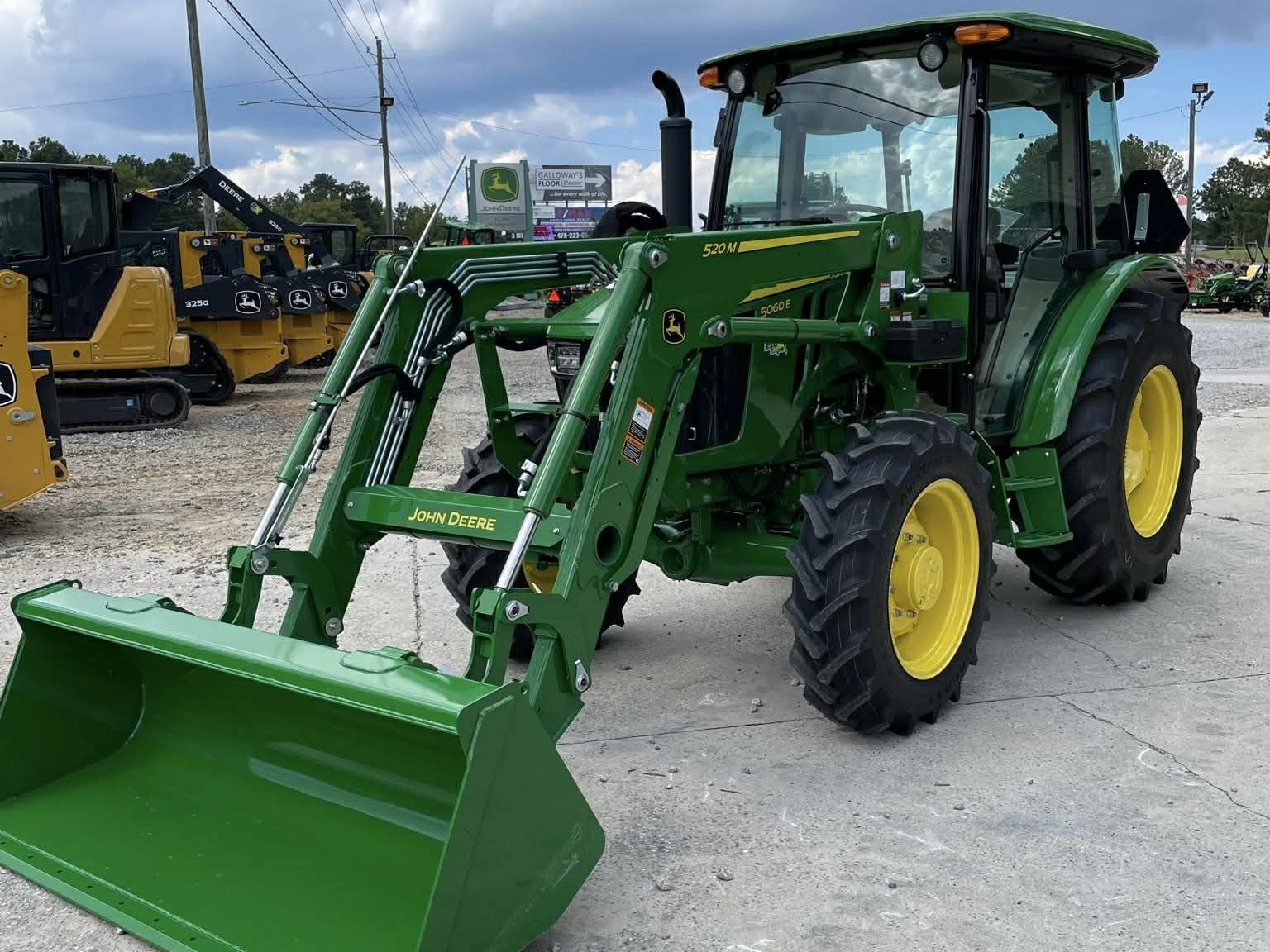 2025 John Deere 5060E Image 2