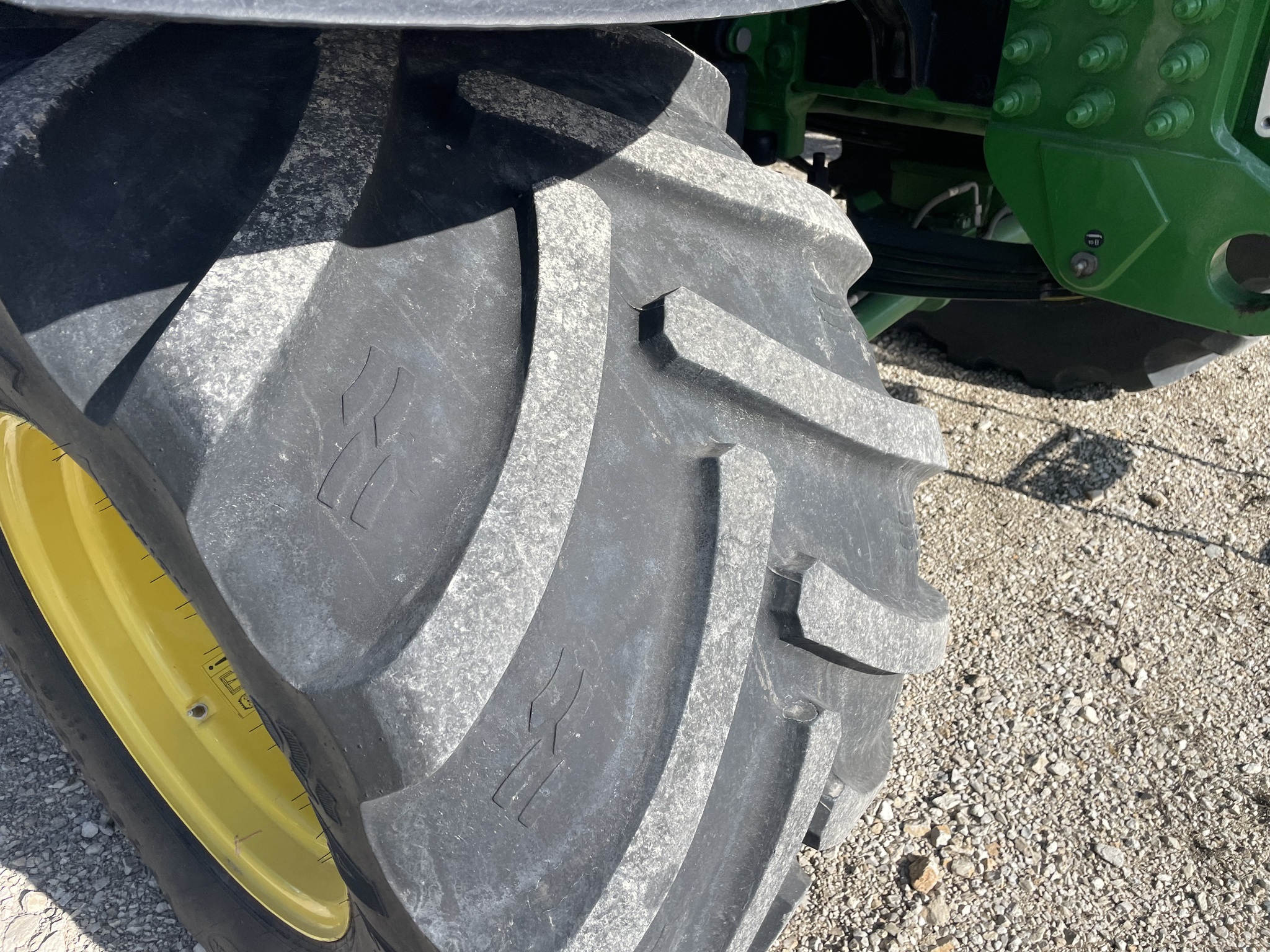  2023 John Deere 800R at Heritage Tractor in Geneseo, IL