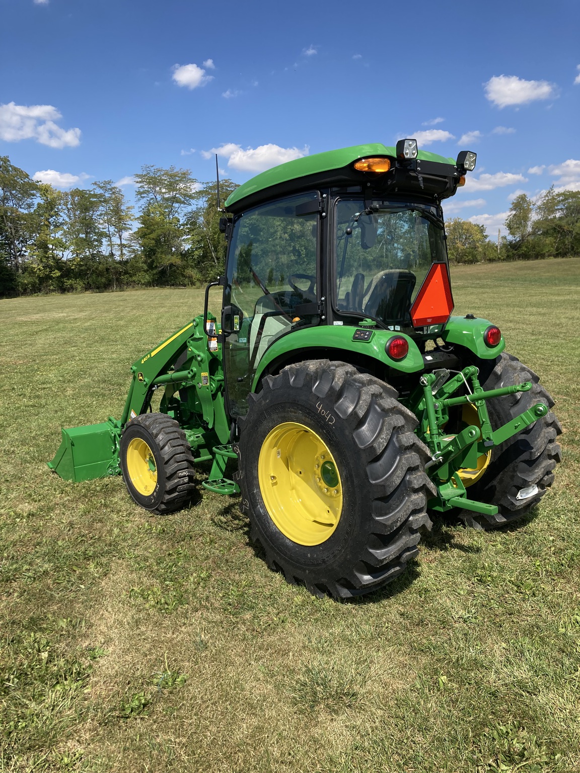 2025 John Deere 4075R Image 2