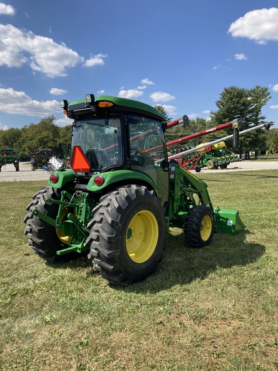 2025 John Deere 4075R Image 4