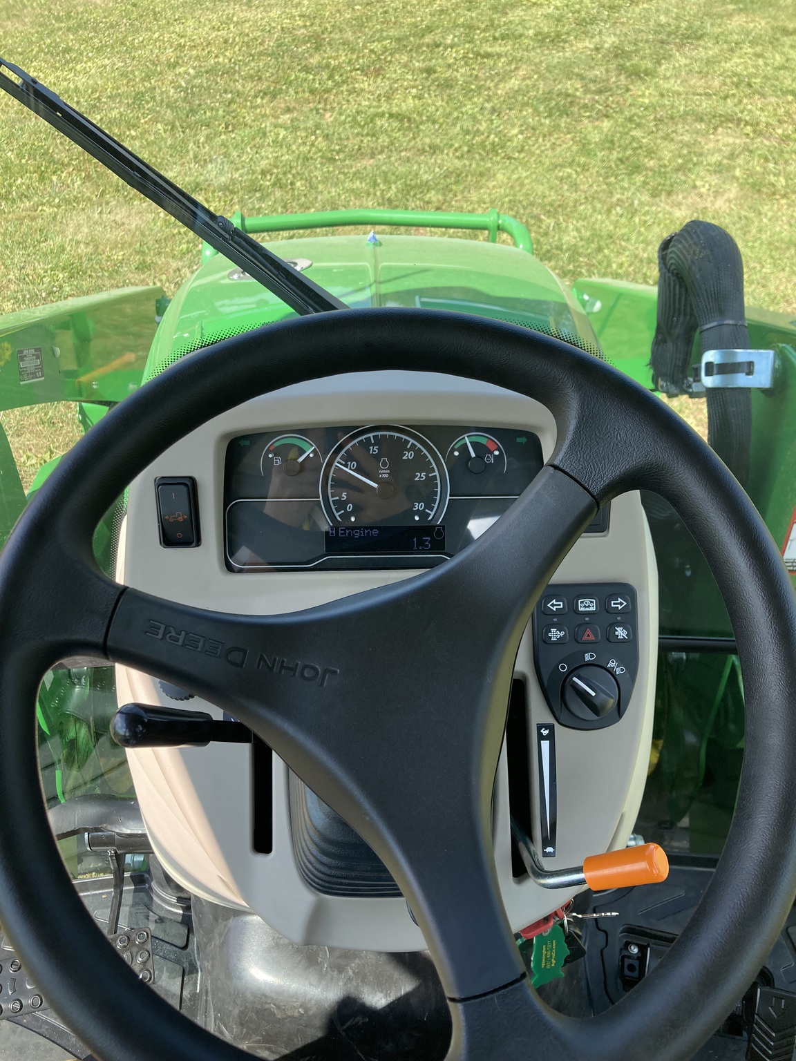 2025 John Deere 4075R Image 8