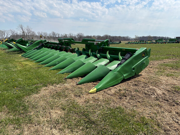 Used 2024 John Deere C12F Corn and Row Crop headers at Koenig Equipment in Anna, OH - Photo5