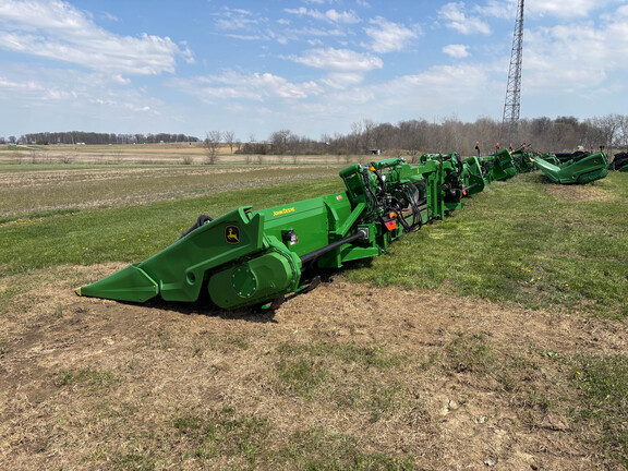 Used 2024 John Deere C12F Corn and Row Crop headers at Koenig Equipment in Anna, OH - Photo2