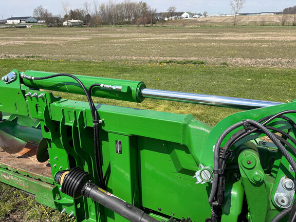 Used 2024 John Deere C12F Corn and Row Crop headers at Koenig Equipment in Anna, OH - Photo8