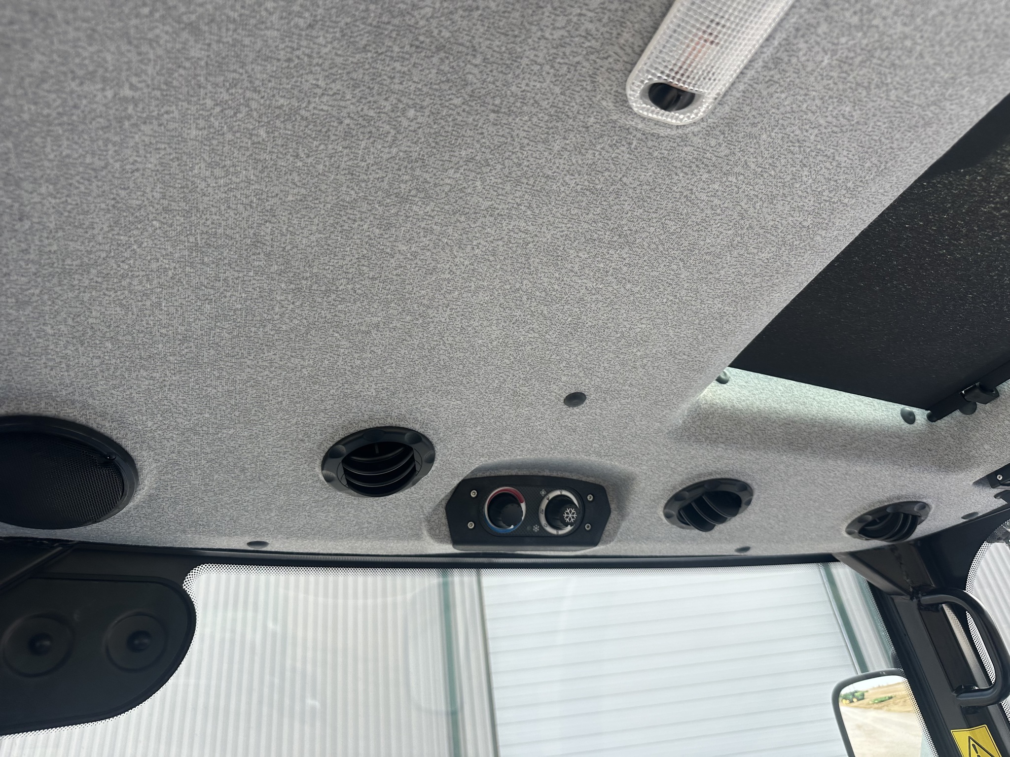 2023 New Holland Workmaster 55 Image 29