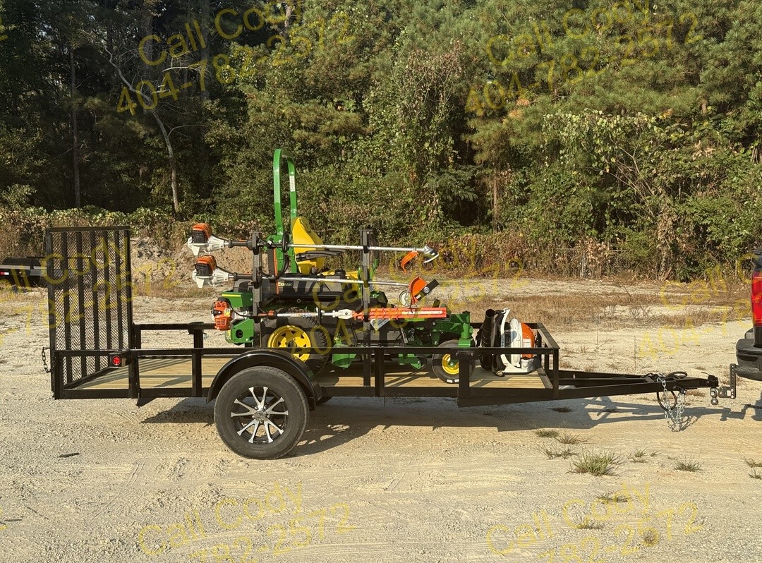 2025 John Deere Z730M LANDSCAPE PACKAGE Image 2
