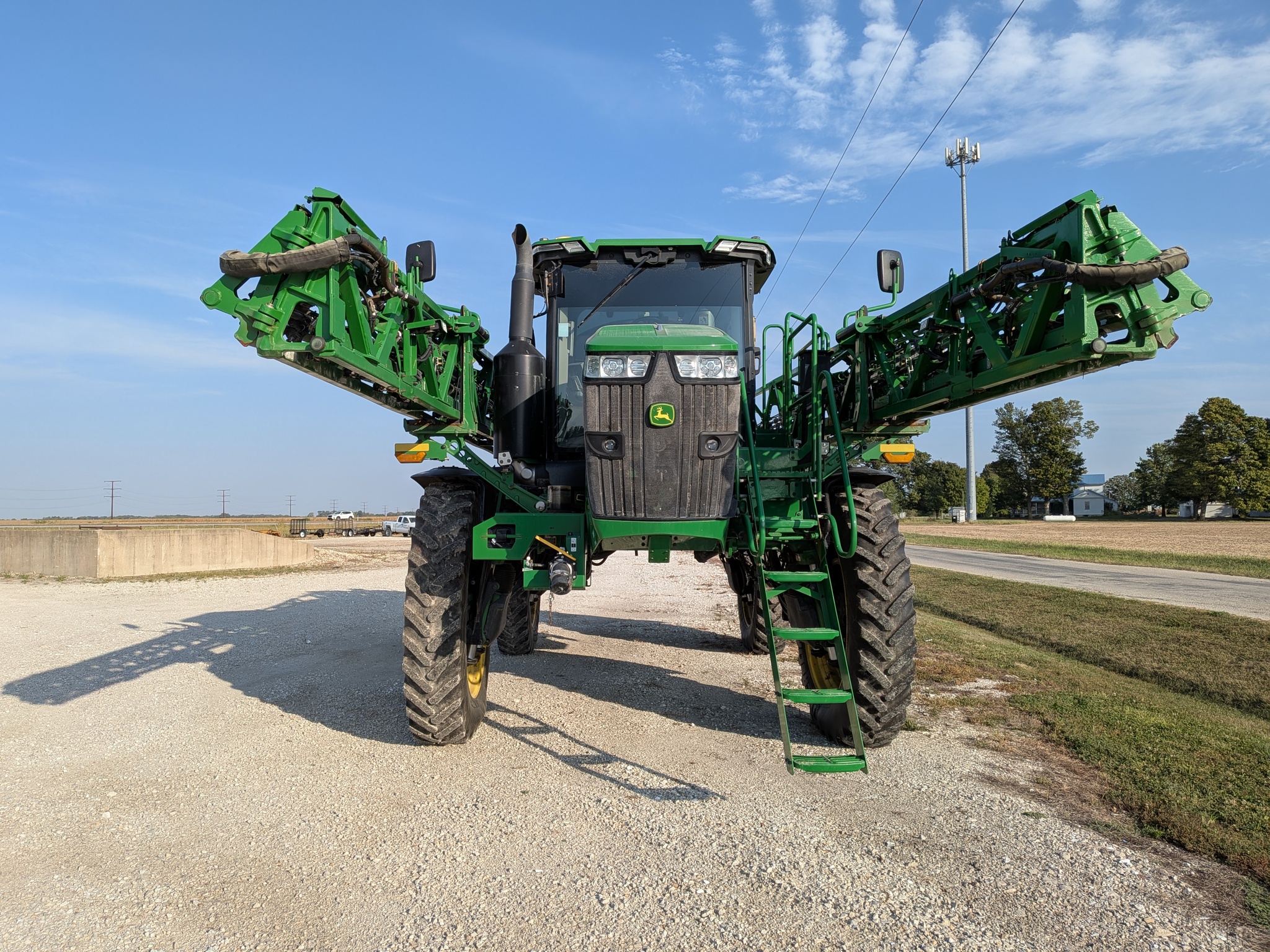  2023 John Deere 616R at Heritage Tractor in Galesburg, IL