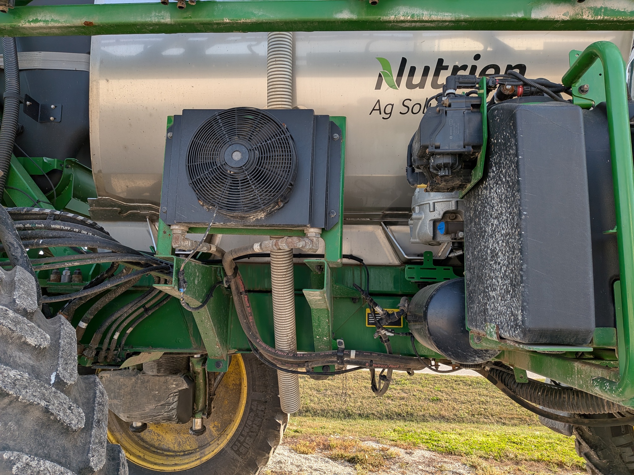  2023 John Deere 616R at Heritage Tractor in Galesburg, IL