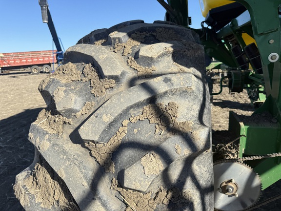 2010 John Deere 1830 (28th thumbnail)