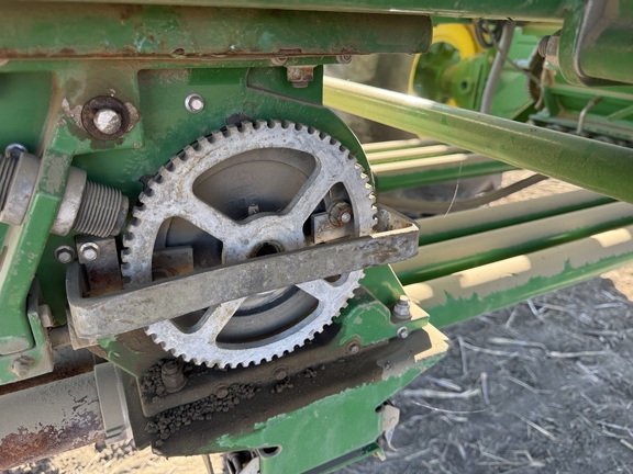 2010 John Deere 1830 (32nd thumbnail)