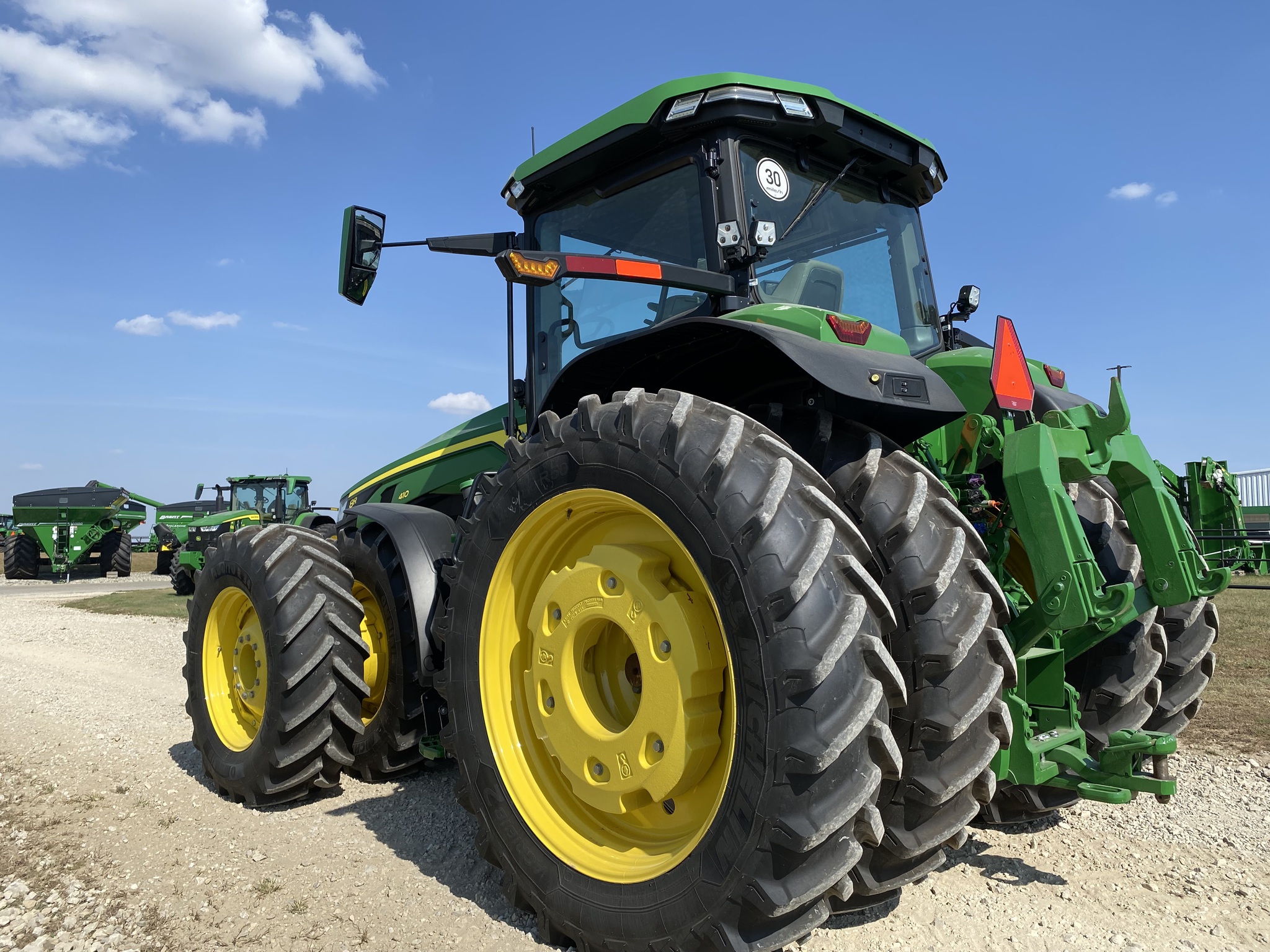 2023 John Deere 8R 410 Image 8