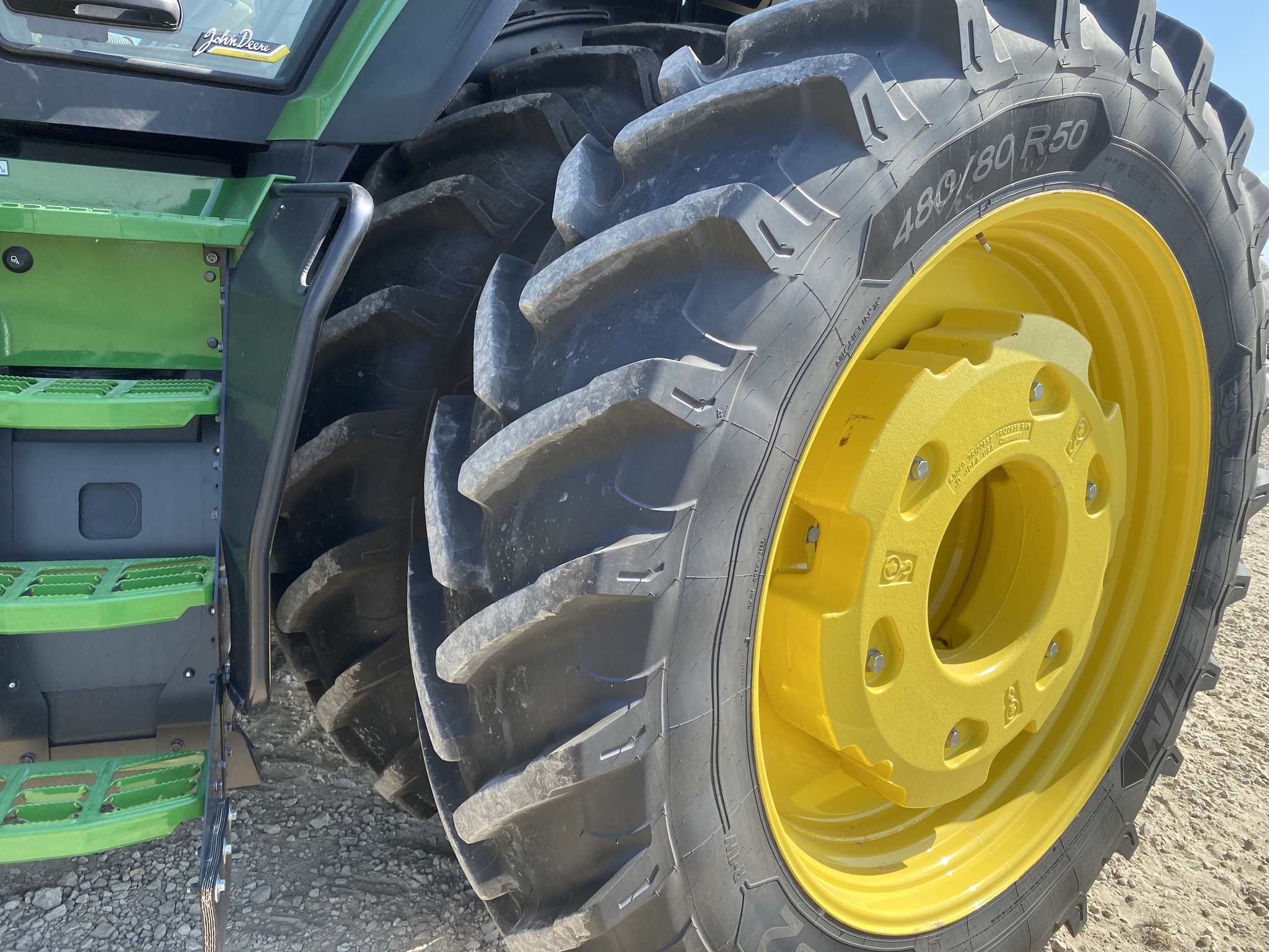 2023 John Deere 8R 410 Image 19