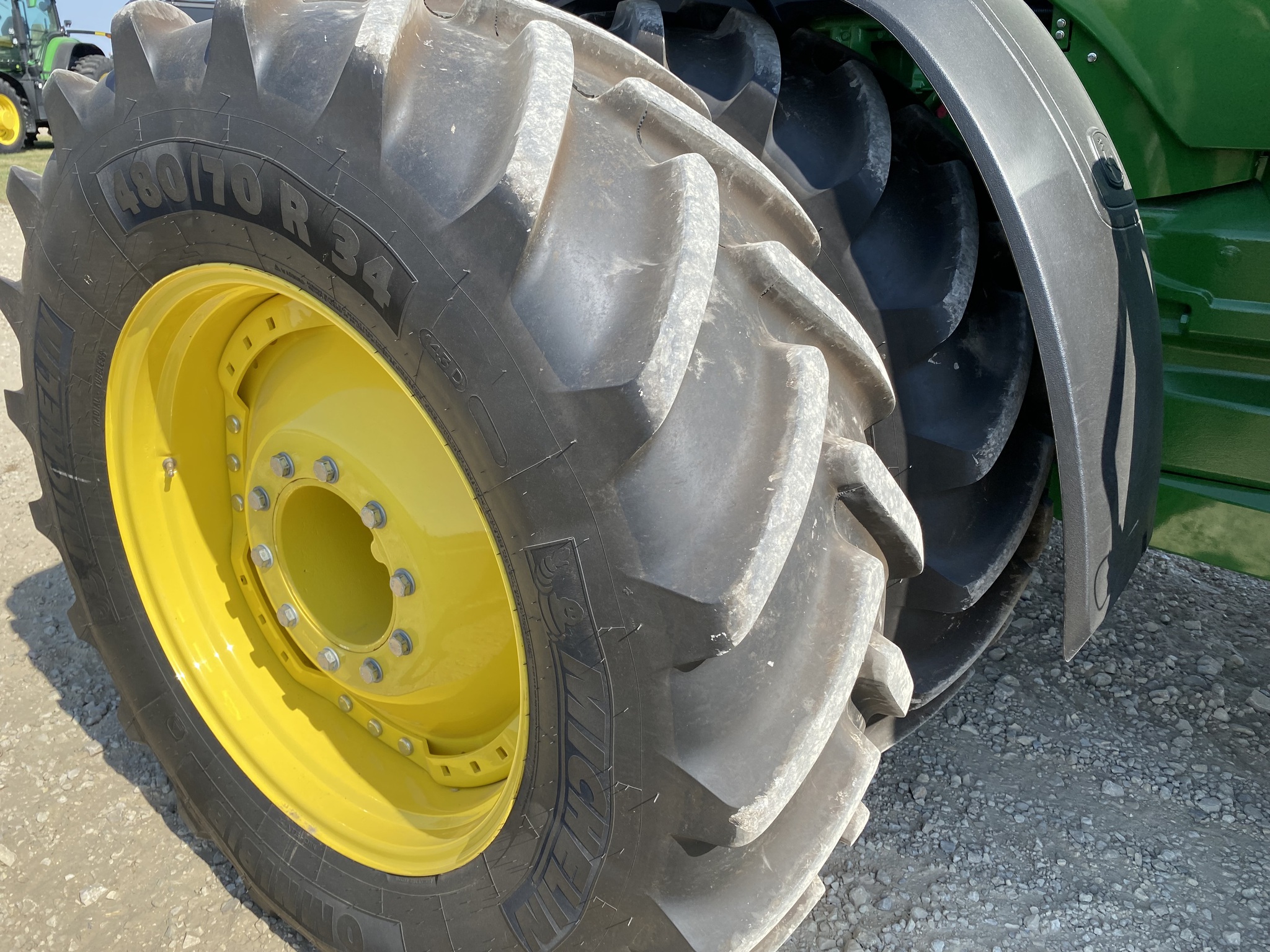 2023 John Deere 8R 410 Image 18