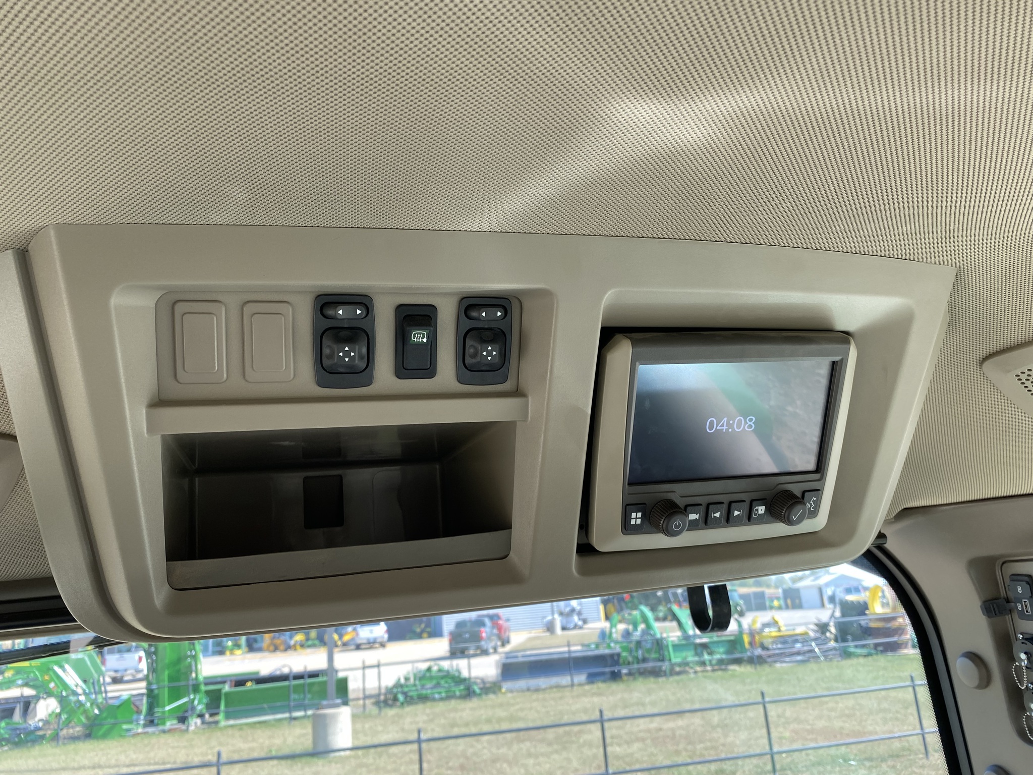 2023 John Deere 8R 410 Image 15