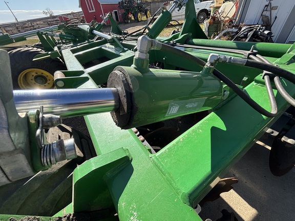 Used 2021 John Deere 2680H Disks at Horizon Ag & Turf in Wetaskiwin, AB - Photo14