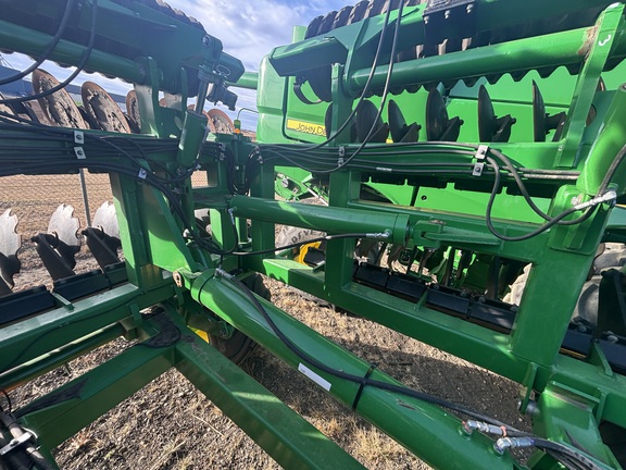 Used 2021 John Deere 2680H Disks at Horizon Ag & Turf in Wetaskiwin, AB - Photo32