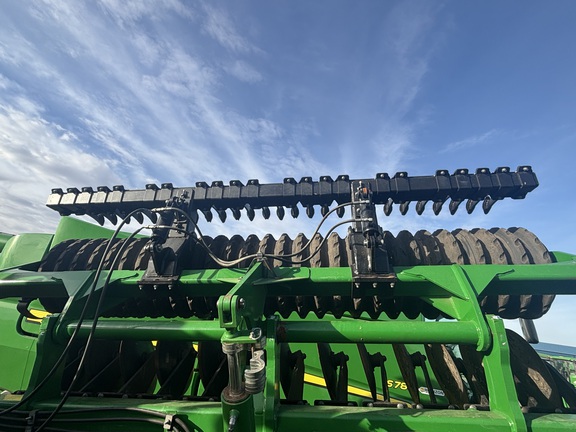 Used 2021 John Deere 2680H Disks at Horizon Ag & Turf in Wetaskiwin, AB - Photo33