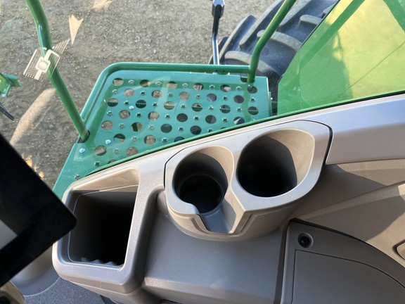 Used 2025 John Deere X9 1100 Combines at Horizon Ag & Turf in High Prairie, AB - Photo22