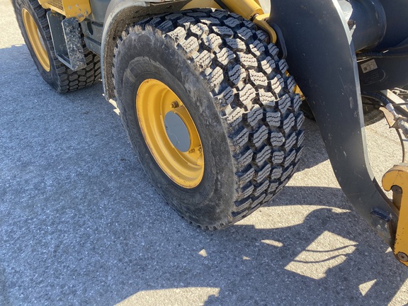 2017 John Deere 244K-II