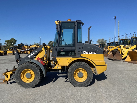 2017 John Deere 244K-II