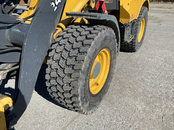 2017 John Deere 244K-II
